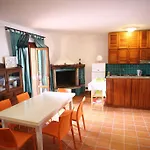 Hotel apartamentowy Ideal 3*