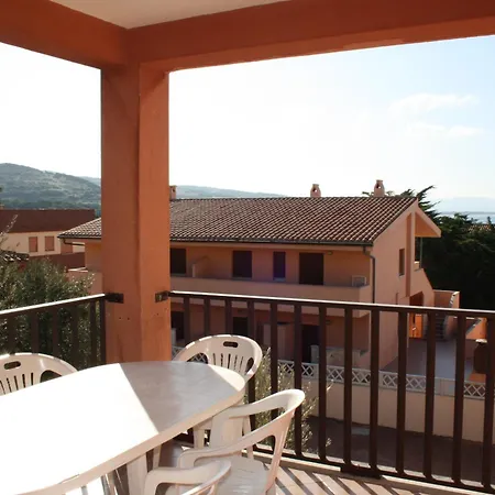 Aparthotel Ideal 3*