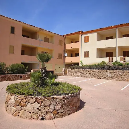 Ideal Aparthotel 3*