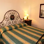 Ideal Aparthotel
