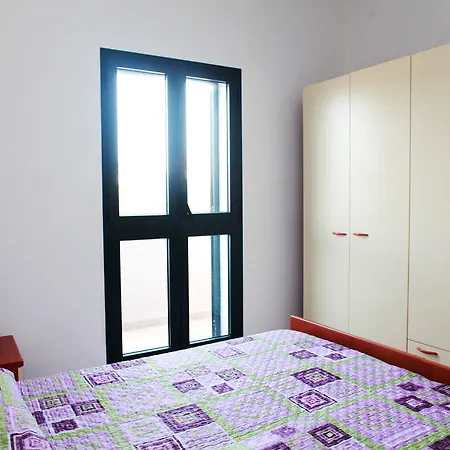 Ξενοδοχείο με διαμερίσματα Ideal Isola Rossa (Sassari)
